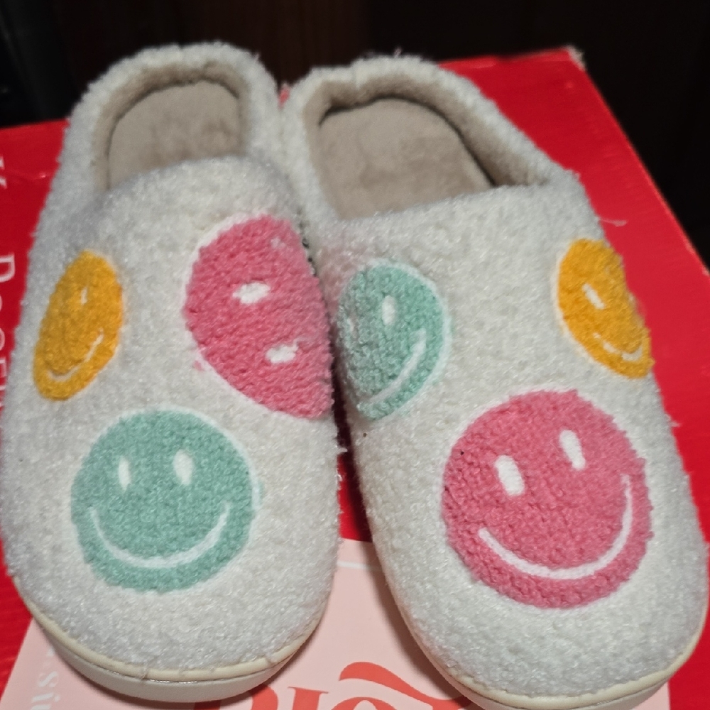Lola Women's Multicolor Smiley Face Slippers